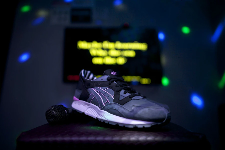 Extra Butter x ASICS Gel Lyte 5 '卡拉OK' H51FK-3434 Lookbook Extra Butter x ASICS Gel Lyte 5 '卡拉OK' H51FK-3434