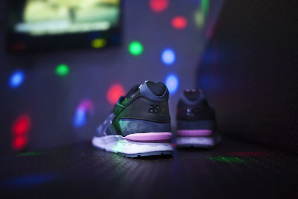 Extra Butter x ASICS Gel Lyte 5 '卡拉OK' H51FK-3434 Purchase Extra Butter x ASICS Gel Lyte 5 '卡拉OK' H51FK-3434