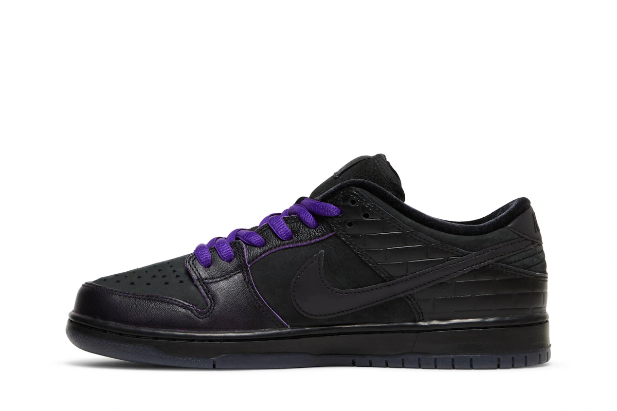 Familia x Nike SB Dunk Low Pro QS 'First Avenue' DJ1159-001