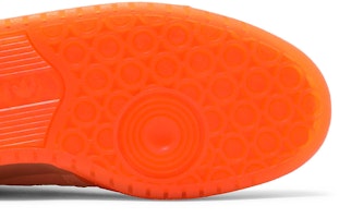 Fat Tiger Workshop x adidas Forum Low 'Chicago Works Harder' Sneakers FX3466 Purchase Fat Tiger Workshop x adidas Forum Low 'Chicago Works Harder' Sneakers FX3466