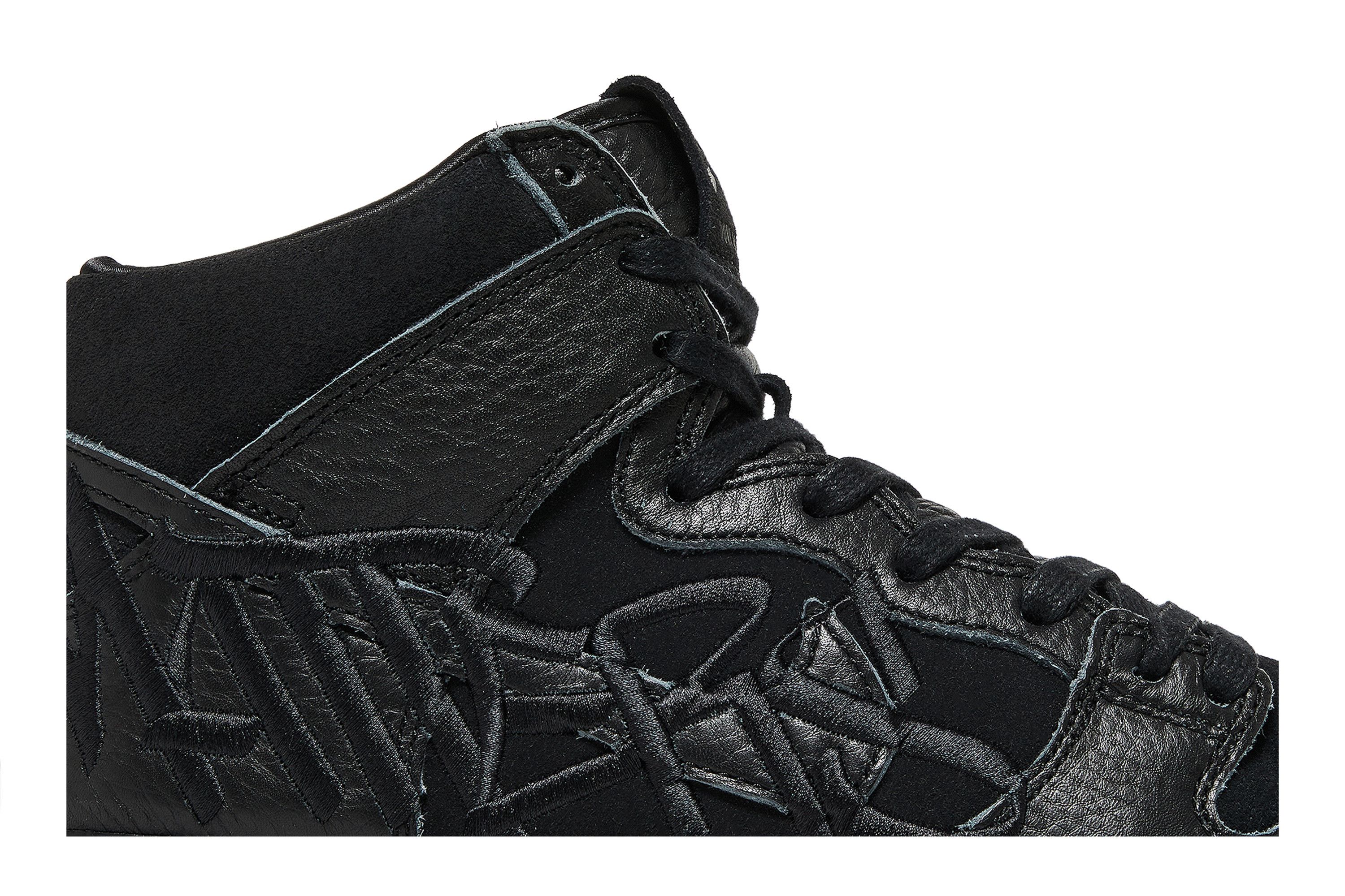 Lookbook FAUST x Nike SB Dunk Hoog DH7755-001