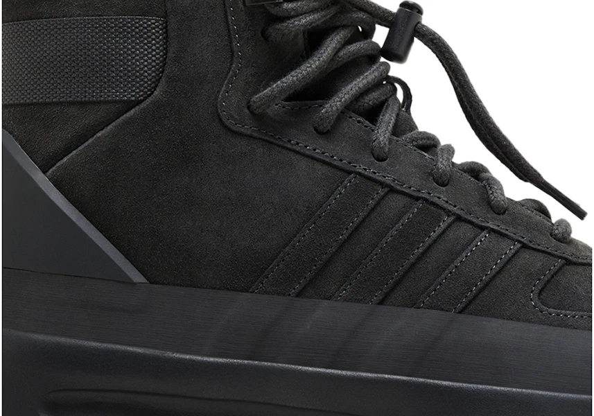 Fear of God Athletics x adidas Los Angeles Hiker 'Carbon' - Kasut Mendaki LA IE6208 Lookbook Fear of God Athletics x adidas Los Angeles Hiker 'Carbon' - Kasut Mendaki LA IE6208