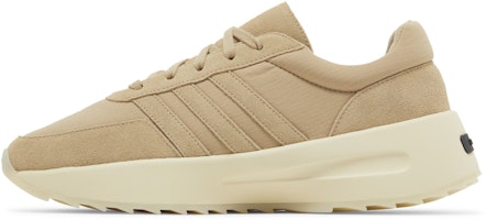 Shop Fear of God Athletics x adidas 洛杉磯跑鞋 '粘土色' IF4215