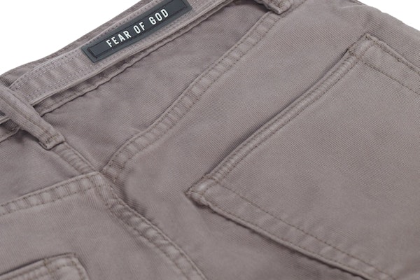 FOG コーデュロイジーンズ (グレー)
Lookbook FOG コーデュロイジーンズ (グレー)