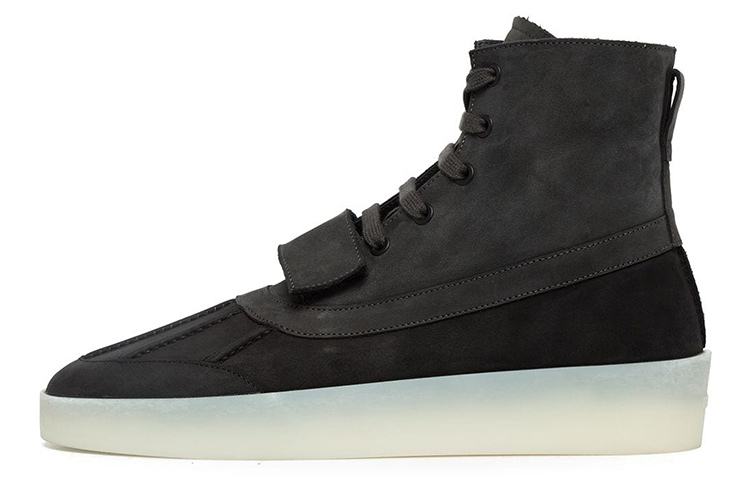 Buy 怕神 鸭子靴 '烟黑' FG81-004NUB-016