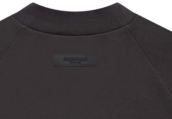 Fear of God Essentials 1977 SS Raglan Crewneck 'Iron' Lookbook Fear of God Essentials 1977 SS Raglan Crewneck 'Iron'