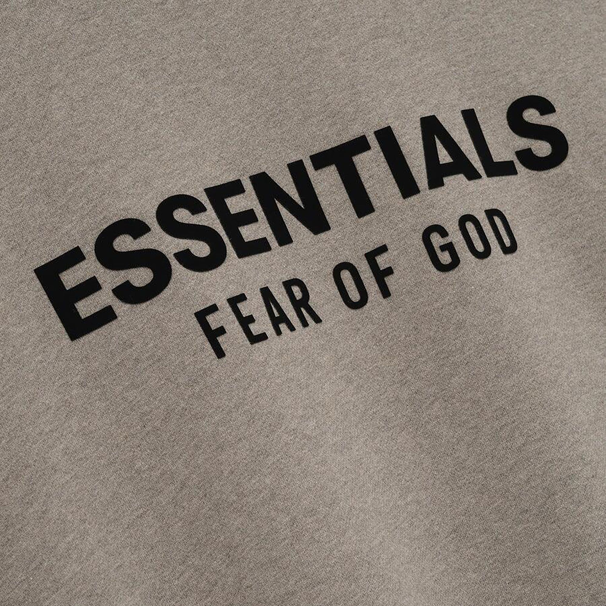 Lookbook Fear of God Essentials Sudadera Clásica de Lana 'Gris Homestead Heather' 192AS252051F