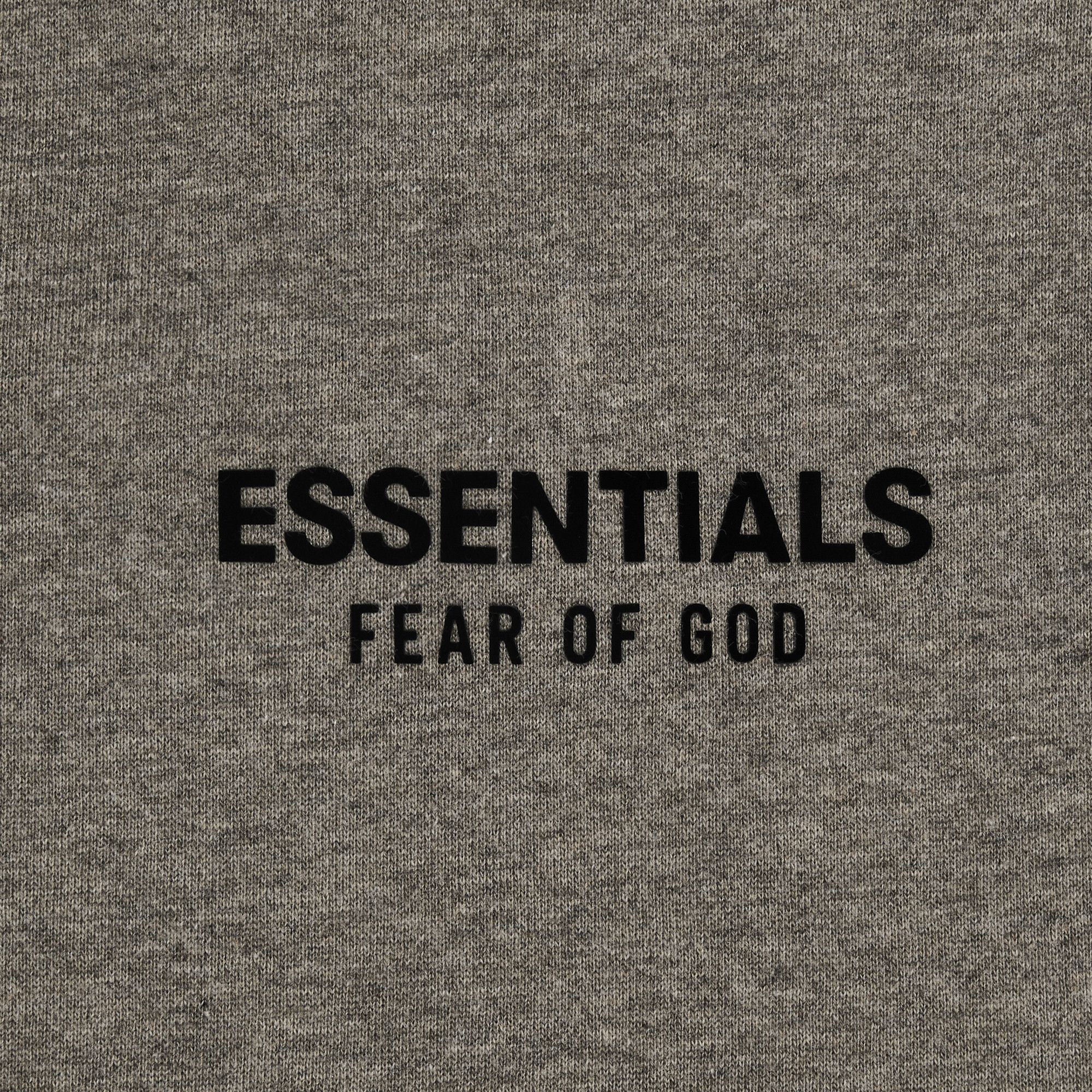 Lookbook Fear of God Essentials Short Clásico 'Homestead Heather'. 160AS252001F