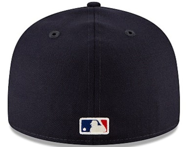 恐懼之神 ESSENTIALS New Era 59Fifty 合身帽 (FW21) 海軍藍 Lookbook 恐懼之神 ESSENTIALS New Era 59Fifty 合身帽 (FW21) 海軍藍