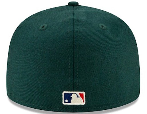 Fear of God Essentials New Era Exclusive 59Fifty Fitted Hat (FW21) Green Lookbook Fear of God Essentials New Era Exclusive 59Fifty Fitted Hat (FW21) Green