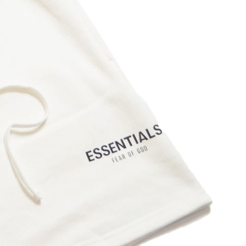 Order Fear of God ESSENTIALS Celana Pendek Santai Putih