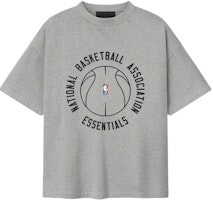 Fear of God Essentials x NBA SS26 Barkley Hendricks 90s Unisex Soft Tee. 125BH262202F Fear of God Essentials x NBA SS26 Barkley Hendricks 90s Unisex Soft Tee. 125BH262202F