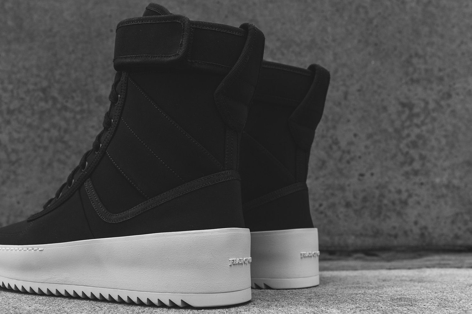 Lookbook Fear of God Military Sneaker ''Schwarzes Nylon'' FG-MSNY-BLK