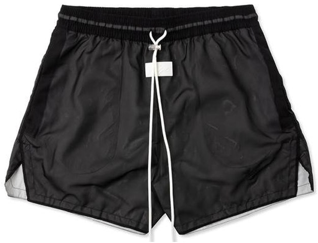fear-of-god-x-nike-stretch-shorts-black-light-bone-sail-black