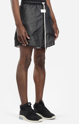 Fear of God x Nike Stretch Shorts Black/Light Bone/Sail/Black Purchase Fear of God x Nike Stretch Shorts Black/Light Bone/Sail/Black