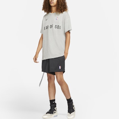 Fear of God x Nike Warm Up T-Shirt Dark Heather Grey Lookbook Fear of God x Nike Warm Up T-Shirt Dark Heather Grey