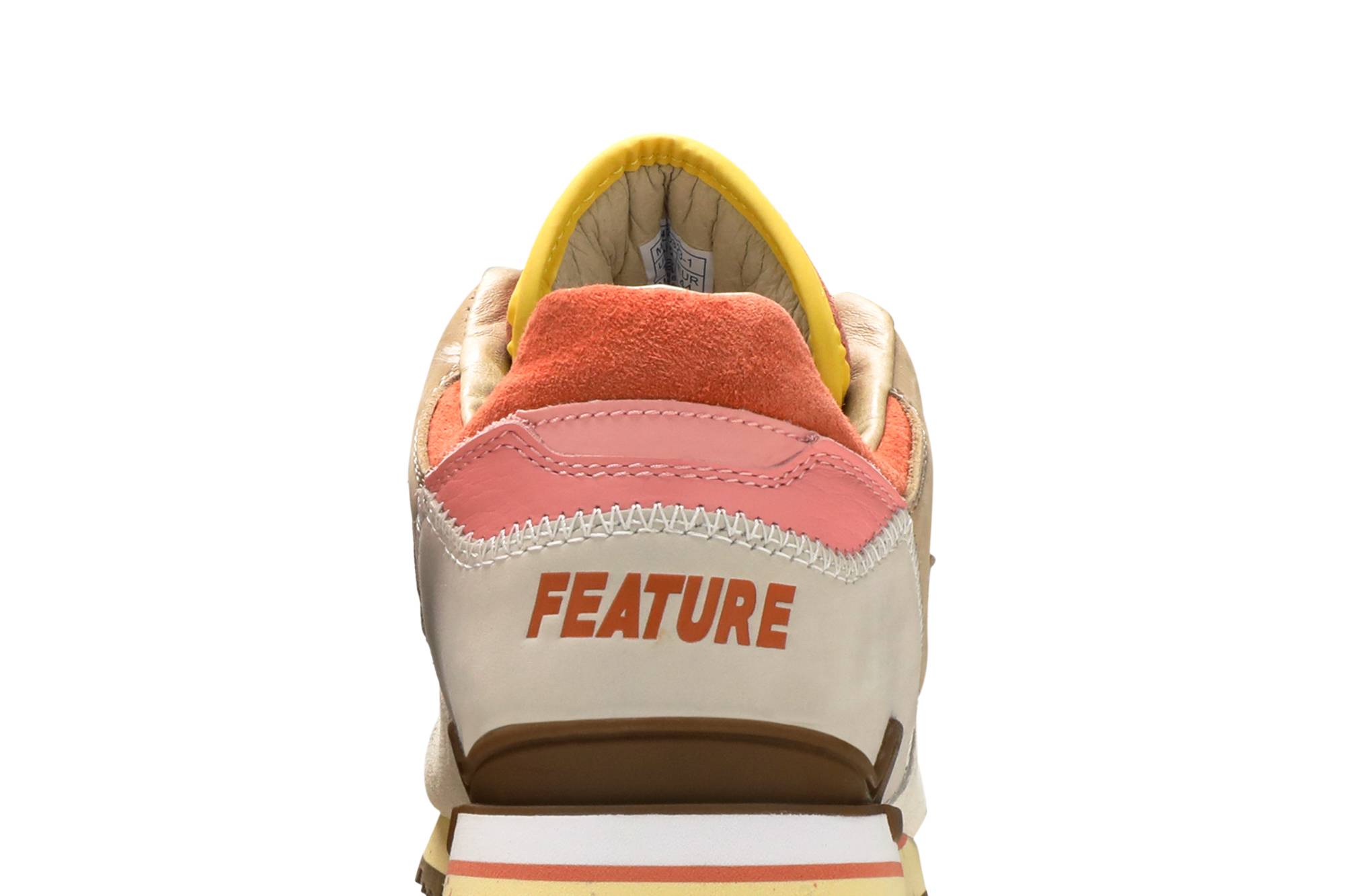 Sizing Feature x Saucony Courageous 'Tocino y Huevos' S70323-1