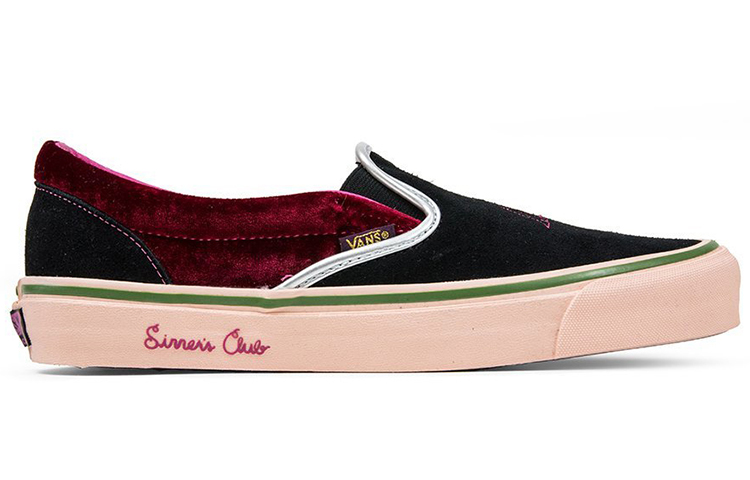 Order Feature x Vans Classic Slip-On 'Sinners Club' Kasut Lelaki VN000UDFPTZ