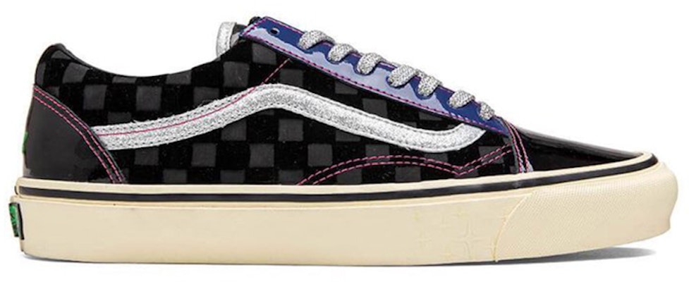 Feature x Vans Vault OG Old Skool LX "罪人俱乐部 - 第2部" VN0A38FW03E Order Feature x Vans Vault OG Old Skool LX "罪人俱乐部 - 第2部" VN0A38FW03E