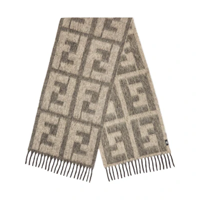 FENDI Beige Logo Print Warm Knit Scarf. FXS729APWAF15SH