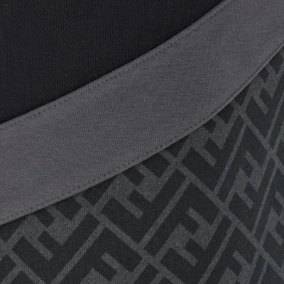 FENDI Bermuda Negra con Logo de Letras y Cordón Ajustable. FAB656AN67F1N6F Shop FENDI Bermuda Negra con Logo de Letras y Cordón Ajustable. FAB656AN67F1N6F