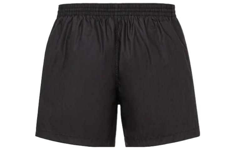 Lookbook 펜디 블랙 FF 로고 드로스트링 스윔 숏츠. FXB077AGBRF0GME