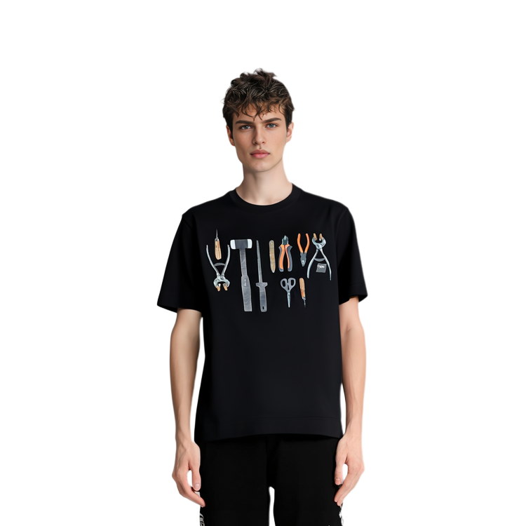 Shop FENDI Baju T Lengan Pendek Cetakan Grafik Hitam Lelaki FY0936AR6YF0QA1