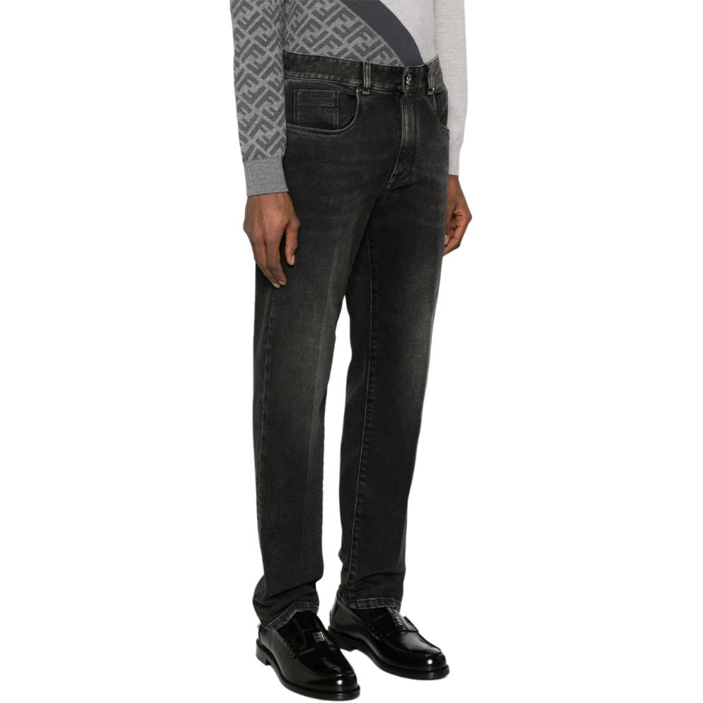 Purchase FENDI 黑色修身锥形中腰牛仔裤 SS24. FLP288AQLS