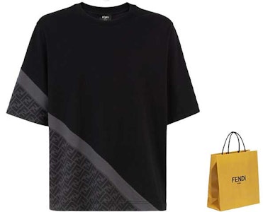 芬迪 黑色条纹宽松圆领短袖T恤. FAF682AN68F1N6F Shop 芬迪 黑色条纹宽松圆领短袖T恤. FAF682AN68F1N6F