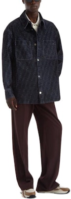 フェンディ ブルーデニムジャケット オールオーバーロゴプリント ポインテッドカラー FW1321APSWF0CRH Shop フェンディ ブルーデニムジャケット オールオーバーロゴプリント ポインテッドカラー FW1321APSWF0CRH