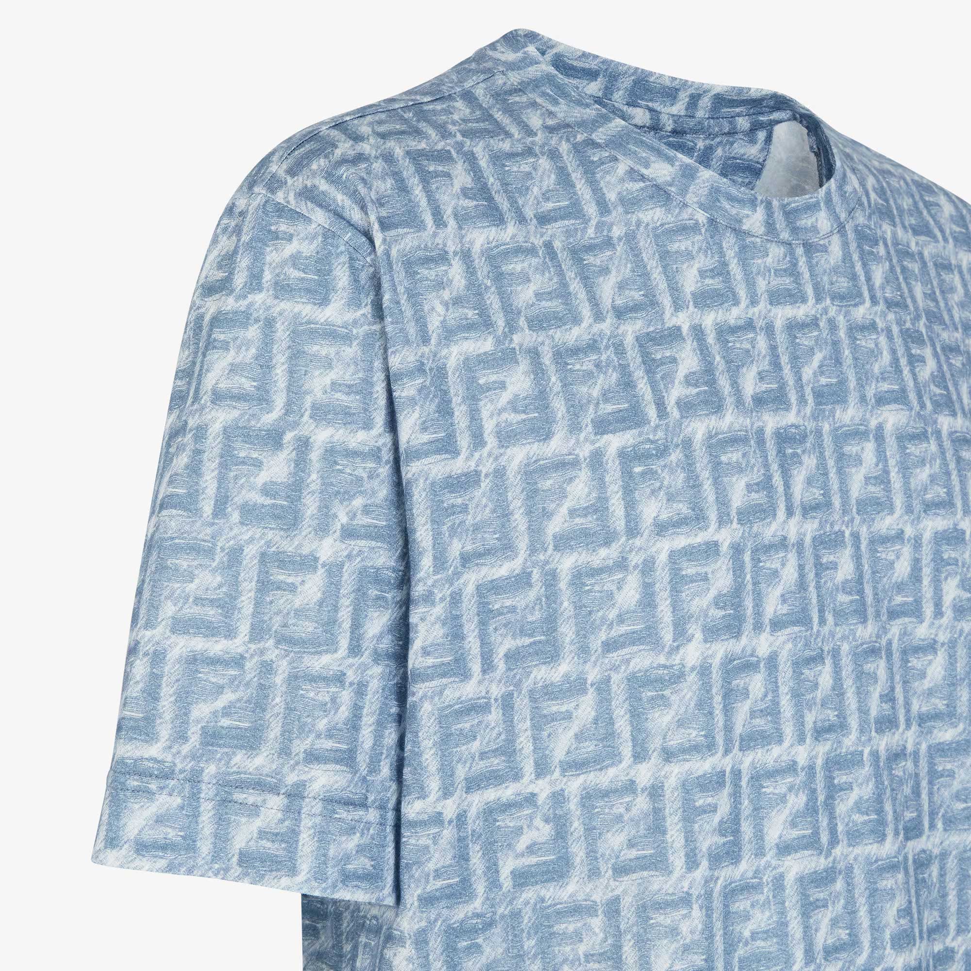 Shop FENDI 藍色Logo印花大尺碼圓領T恤 SS24 FY0936AR79F0GCT