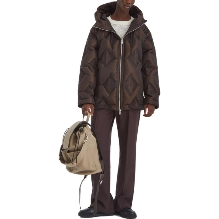 Shop FENDI 棕色羽绒夹克，配抽绳连帽和侧拉链口袋。 FAA911AQNHF0-HCU