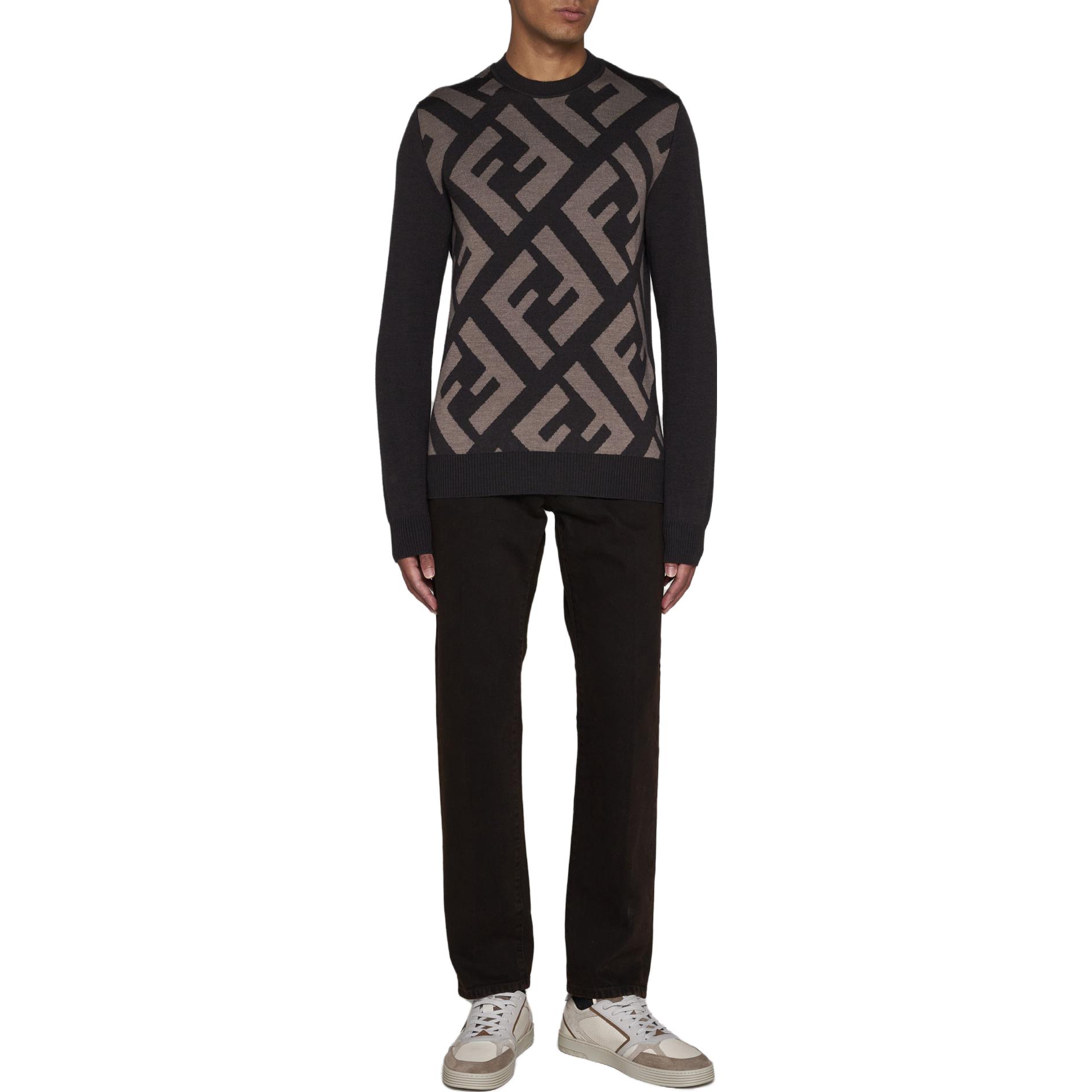 Purchase FENDI 棕色字母印花拼色圓領毛衣. FZX091APJKF1M2Q