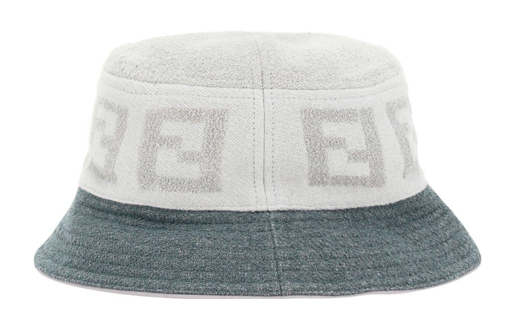 Lookbook Topi Baldi FENDI dengan Motif FF dalam Warna Kelabu. FXQ958AN94F0QZ0