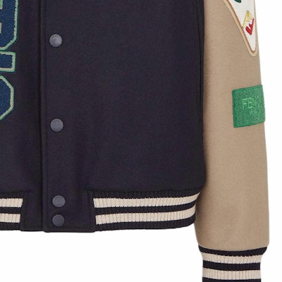 FENDI FW24 米色/藍色拼接標誌印花棒球外套 FW1348ATEAF1R4X Sizing FENDI FW24 米色/藍色拼接標誌印花棒球外套 FW1348ATEAF1R4X