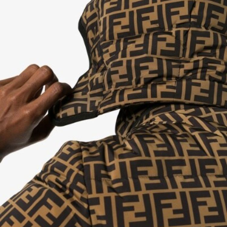 Details for FENDI 經典標誌卡其色羽絨外套 FAA698AAA3F13IZ