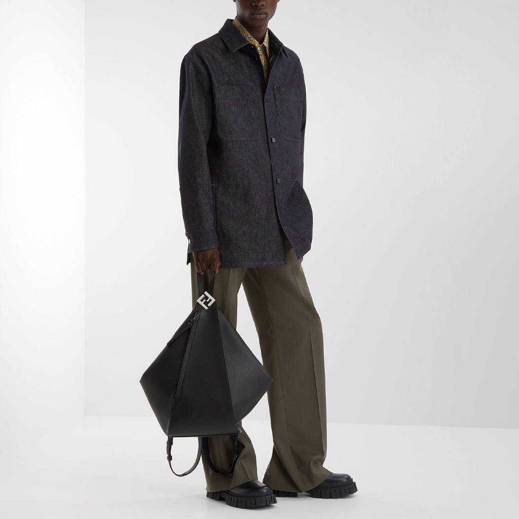 Shop フェンディ ルーズフィット デニムジャケット バックロゴパッチ - ブルー FW1331ASD0F0RBB