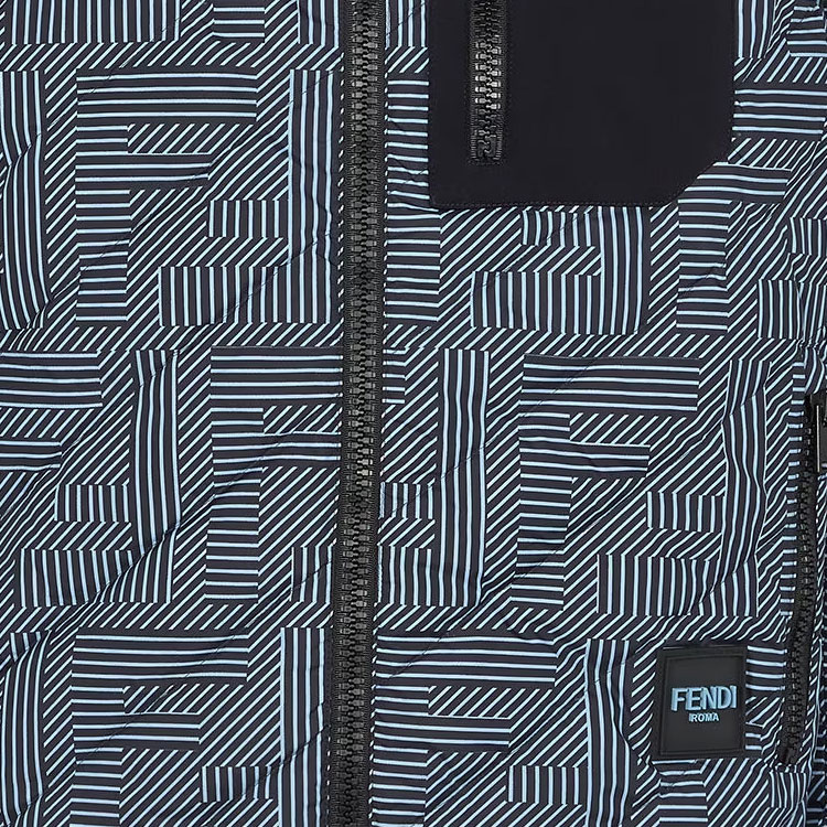 Sizing FENDI 修身版連帽外套 黑色 字母LOGO印花 FAA641APX5F1ML9