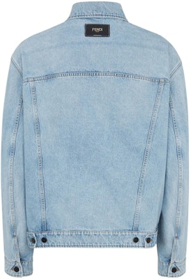 FENDI SS22 Jaket Denim Logo Sulam Biru Muda. FW1027AIEUF0QG0 Lookbook FENDI SS22 Jaket Denim Logo Sulam Biru Muda. FW1027AIEUF0QG0