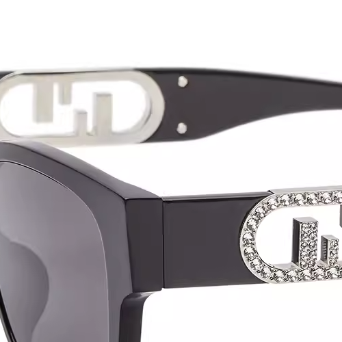 Shop FENDI Black Irregular Sunglasses with Logo Temples Unisex Couple Style. 40081F-01A-57