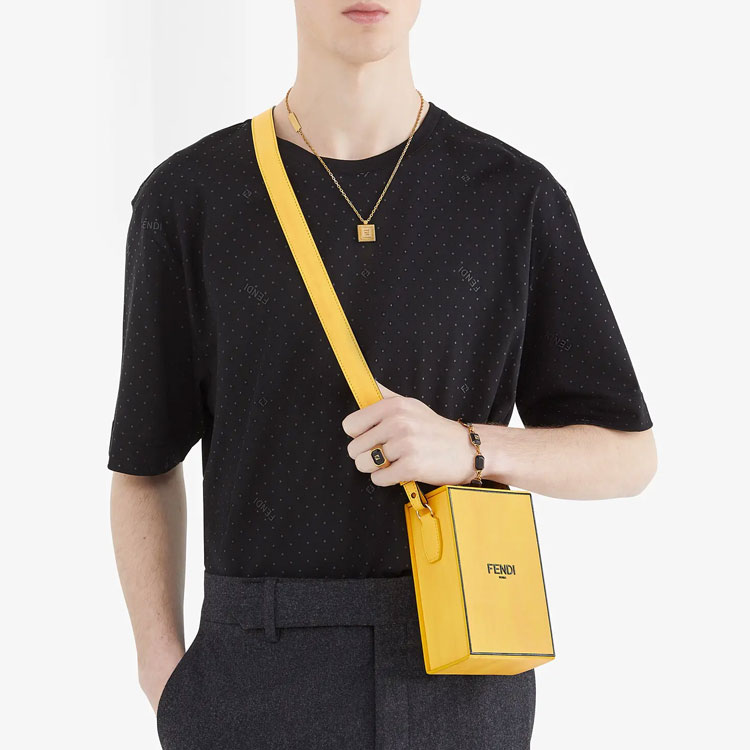 FENDI Black Knitted Logo Loose Fit Crewneck T-Shirt. FY0936AH0JF0QA1 圖 4