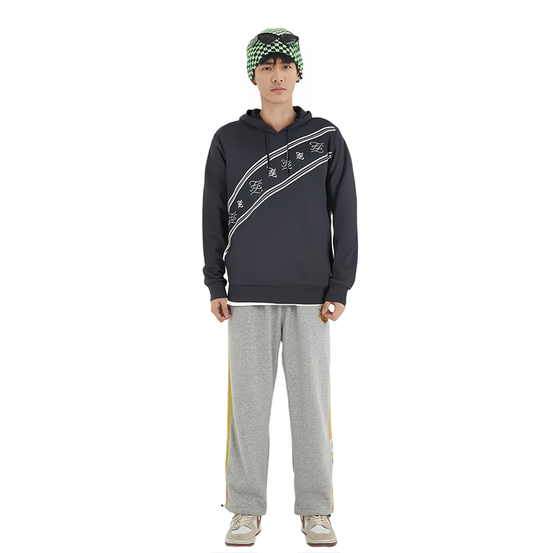 Purchase FENDI 黑色印花连帽长袖卫衣. FAF534AAY9F0GME