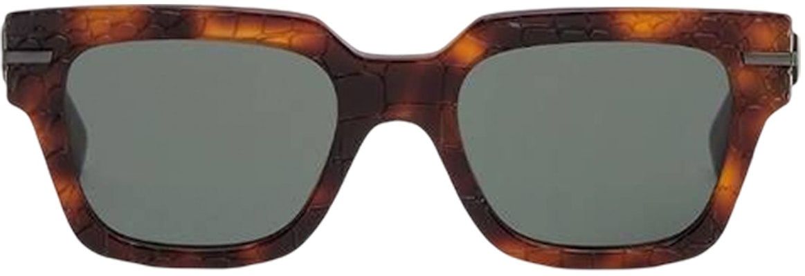 FENDI 男款棕色方形側邊字母太陽眼鏡。 FOL540V1PF1K02 Lookbook FENDI 男款棕色方形側邊字母太陽眼鏡。 FOL540V1PF1K02