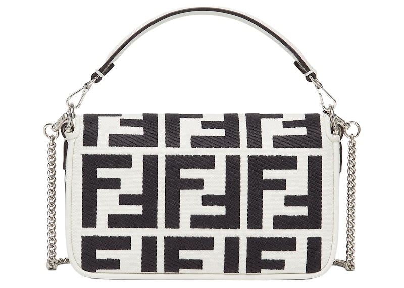 Order Bolso Mini Fendi Baguette Blanco y Negro Marc Jacobs con Bordado FF.