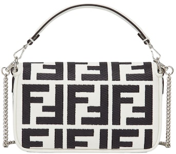 Bolso Mini Fendi Baguette Blanco y Negro Marc Jacobs con Bordado FF. Order Bolso Mini Fendi Baguette Blanco y Negro Marc Jacobs con Bordado FF.