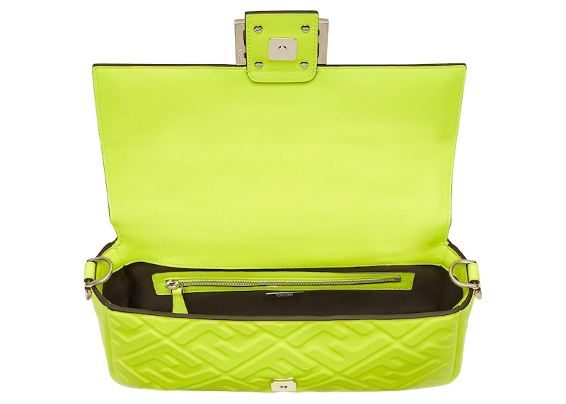 Lookbook 芬迪 by Marc Jacobs 霓虹黄色小羊皮手袋