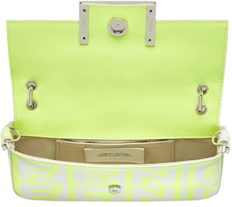 Marc Jacobs 設計的Fendi白色/霓虹黃色小羊皮手提電話袋。 Lookbook Marc Jacobs 設計的Fendi白色/霓虹黃色小羊皮手提電話袋。