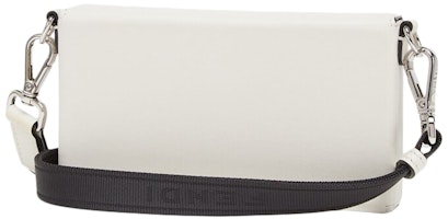 フェンディ バイ マーク ジェイコブス バゲット ソフトトランク フォンポーチ ホワイトレザー Order フェンディ バイ マーク ジェイコブス バゲット ソフトトランク フォンポーチ ホワイトレザー