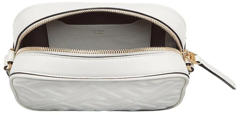 Fendi por Marc Jacobs Bolsa Mini de Cuero Blanco tipo Cámara Lookbook Fendi por Marc Jacobs Bolsa Mini de Cuero Blanco tipo Cámara