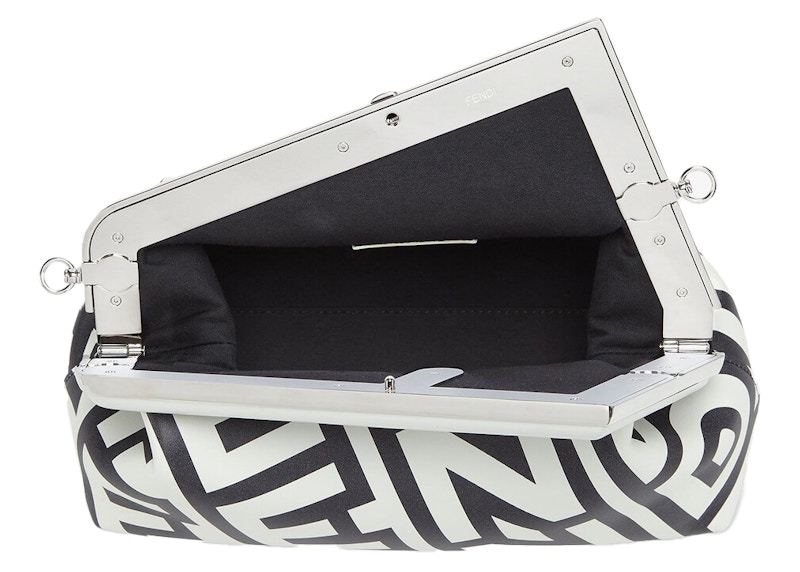 Lookbook Bolso de Cuero Napa Bicolor Fendi First Midi por Marc Jacobs